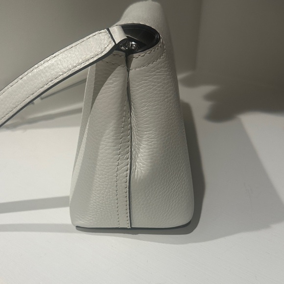 Toteme white T lock clutch - Picture 5 of 10